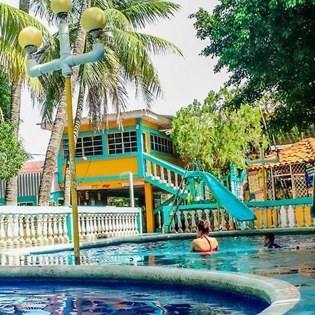 Hotel Leones Marinos San Miguel Zewnętrze zdjęcie